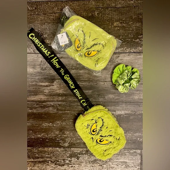 Grinch crossbody bag and two grinch ponytail holders NWT the open one for show - Picture 1 of 1